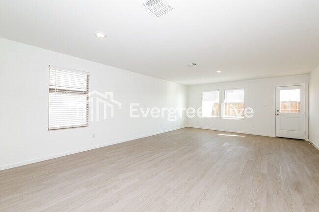 Foto del edificio - 12508 Huntington Rdg Wy