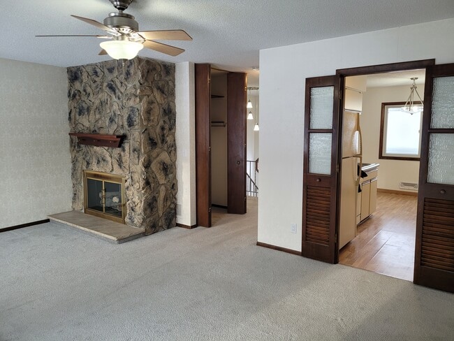 Foto del edificio - 8851 Ironwood Ave S