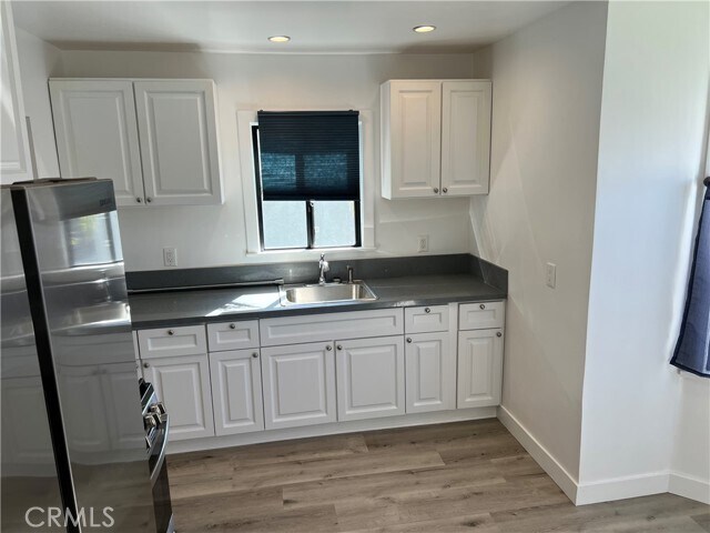 Building Photo - 12658 Oxnard St