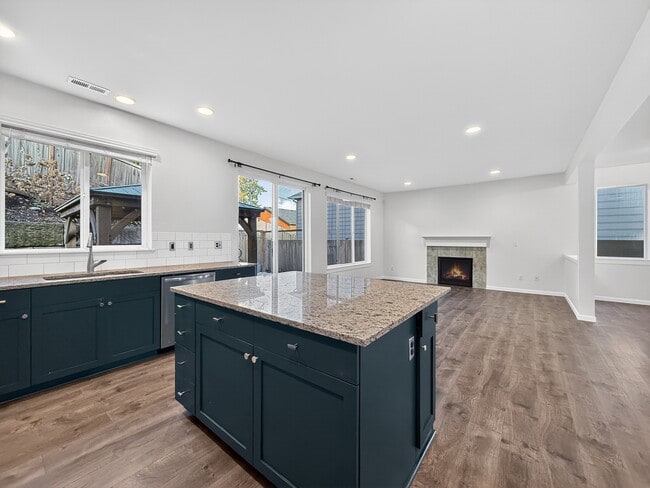 Foto del edificio - 9825 15th Pl SE