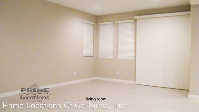 Building Photo - 3 br, 2.5 bath House - 4844 Holden Drive