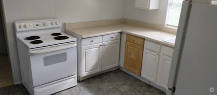Building Photo - 153 NW Deer Run Gln