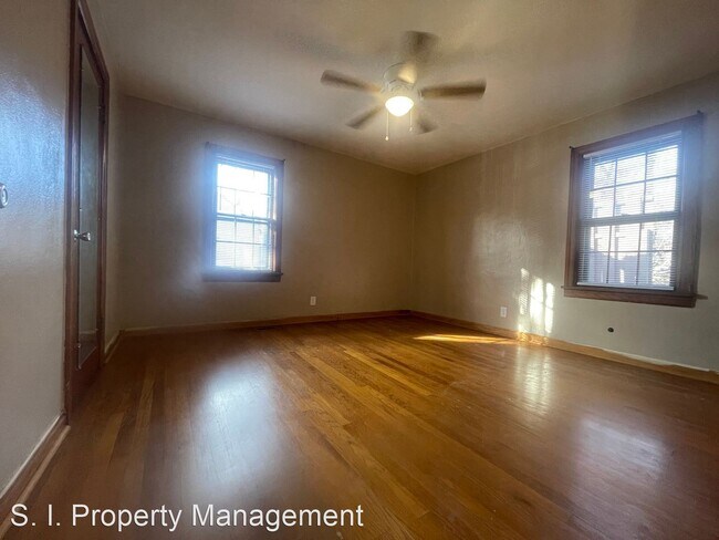 Building Photo - 2 br, 1 bath House - 1104 W. Walkup