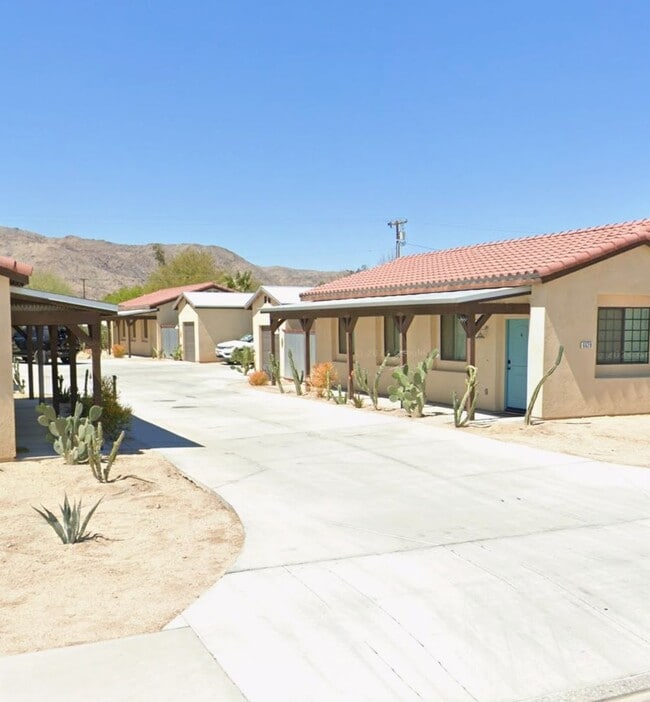 Building Photo - 6628 National Park Dr