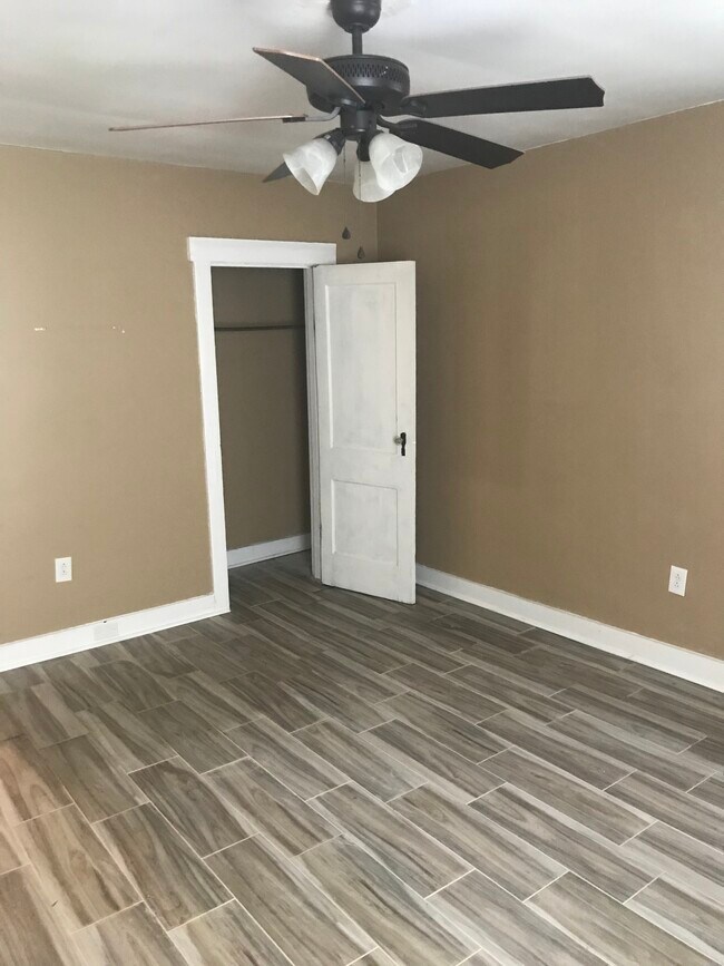 1101 Powers Run Rd Unit 1, Pittsburgh, PA 15238 Apartments in