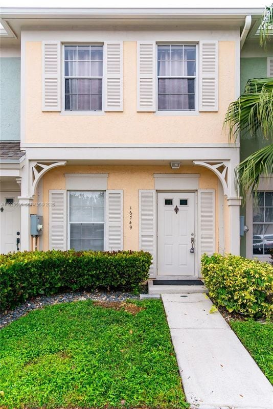 Building Photo - 16749 Hemingway Dr