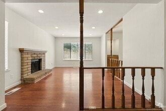 Building Photo - 1312 Shaddick Dr