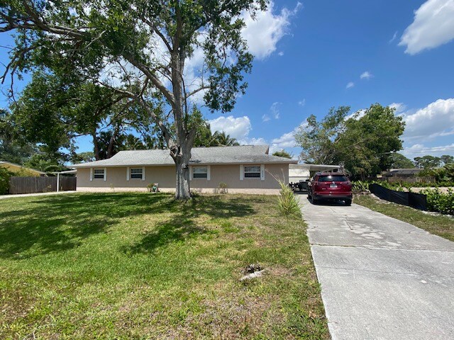 Primary Photo - 4438 Mariner Rd
