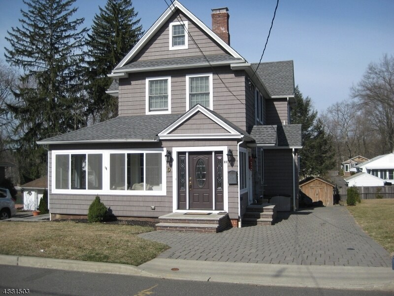 Primary Photo - 55 N Maple Ave