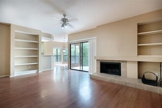 Building Photo - 4711 Spicewood Springs Rd
