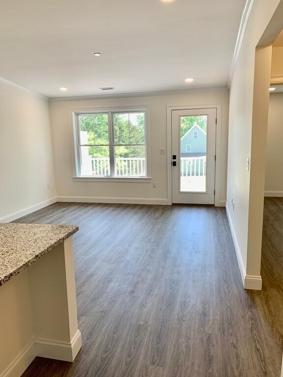 7 E Dexter Ave Unit 40, Woburn, MA 01801 Condo for Rent in Woburn, MA