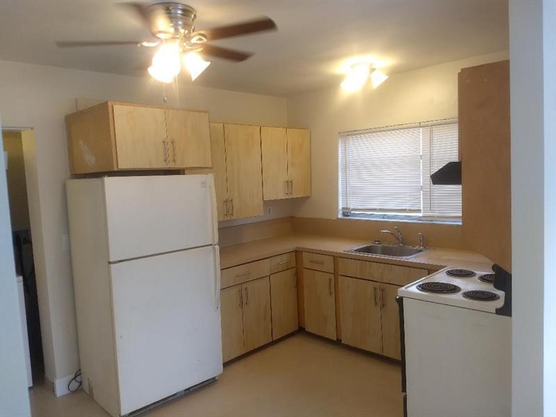 Primary Photo - 2526 Taylor St