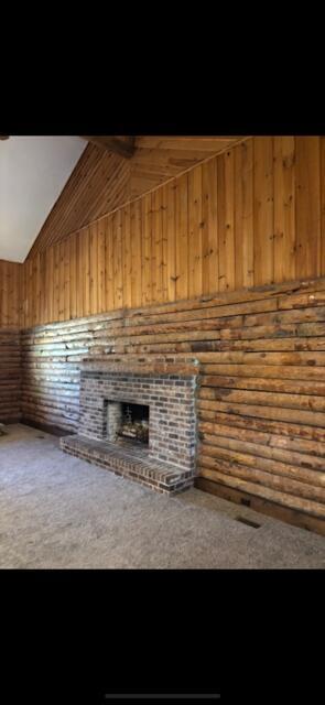 Building Photo - 425 Lakewood Dr