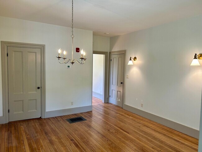 Foto del edificio - 831 Lexington Rd