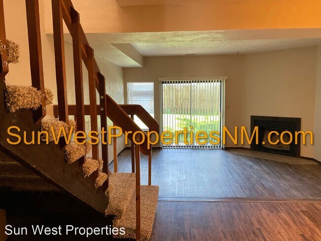 Building Photo - 3 br, 2.5 bath House - 1076 E. Navajo
