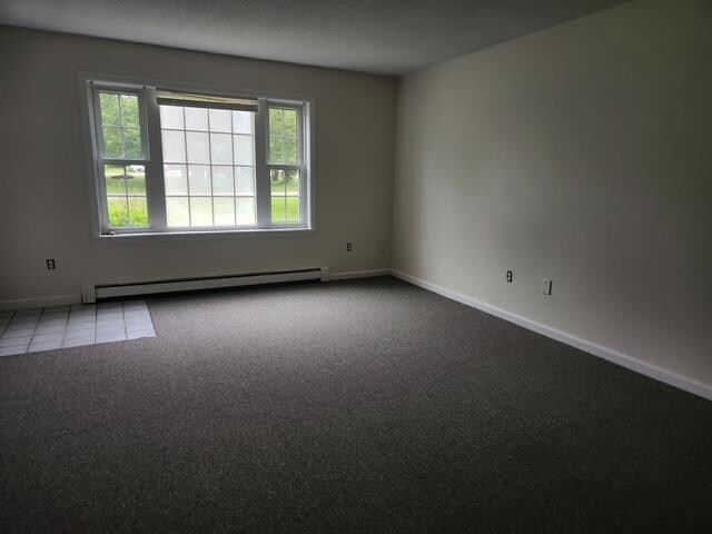 Foto del edificio - 605 Springbrook Cir