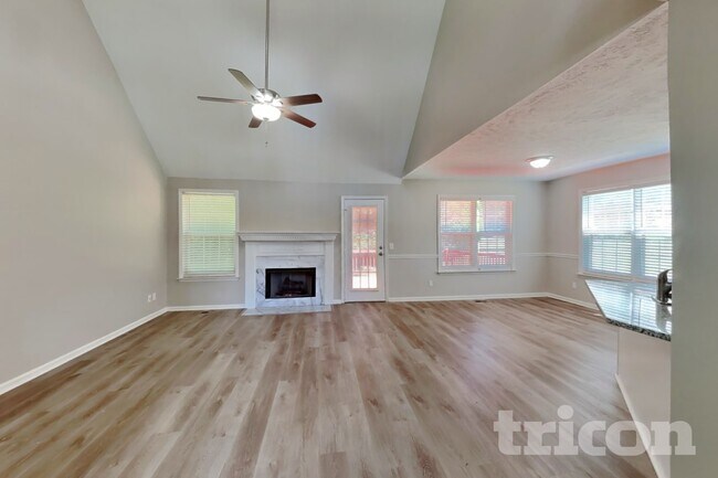 Building Photo - 800 Chaney Woods Dr