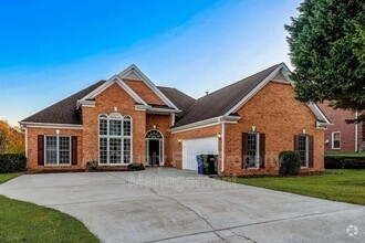 Building Photo - 3550 Golfe Links Dr