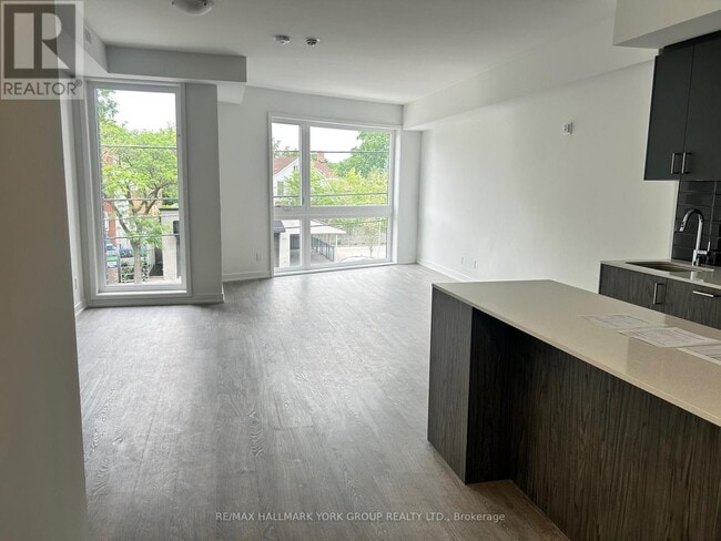 Building Photo - 35 Birchcliff Ave