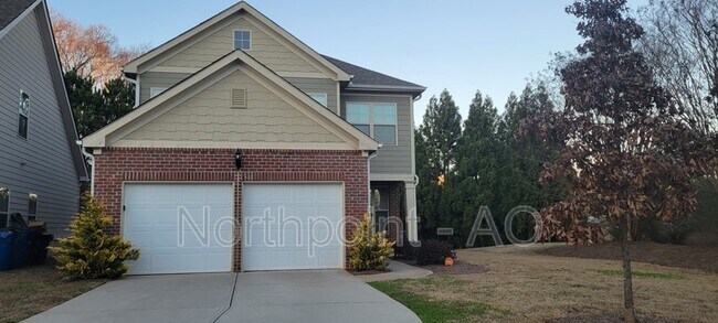 Building Photo - 241 Daisy Cir
