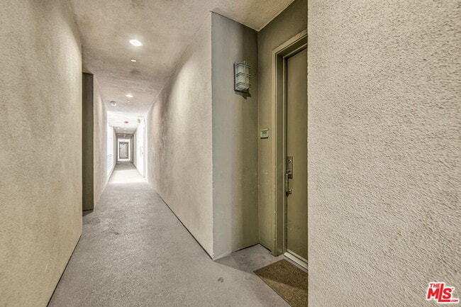 Foto del edificio - 4211 Redwood Ave