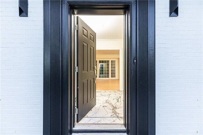 Foto del edificio - 200 W Paces Ferry Rd NW