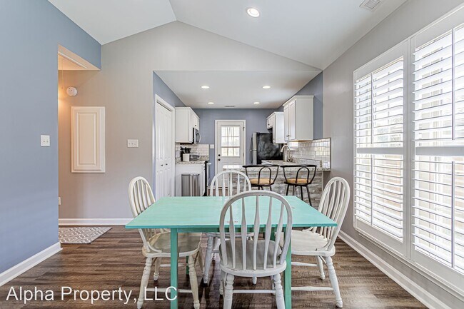 Building Photo - 3 br, 2 bath House - 236 Mabry St