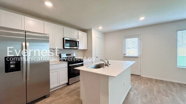 Foto del edificio - 16043 Mahogany Wy