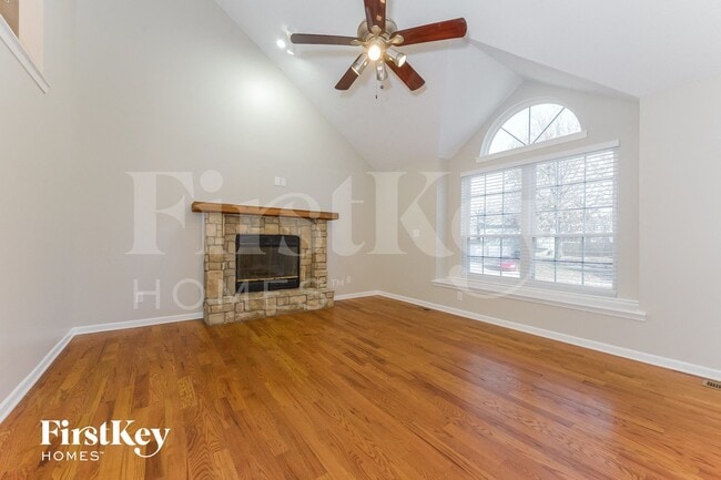 Foto del edificio - 407 Kimberly Dr