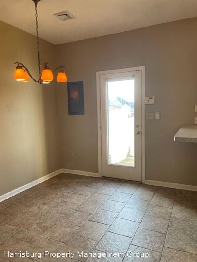 Foto del edificio - 2 br, 1.5 bath House - 1722 Fulton St
