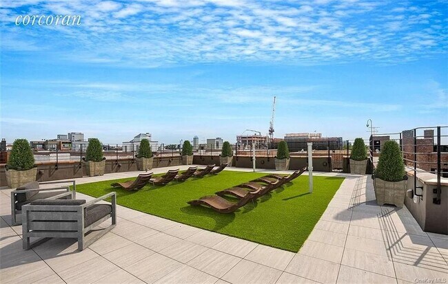 Building Photo - 61 Martense St