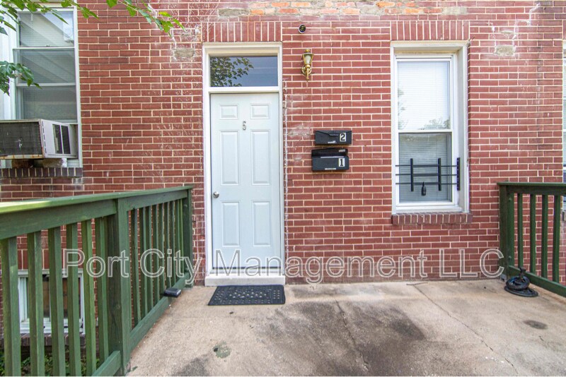 Primary Photo - 5 S Wickham Rd