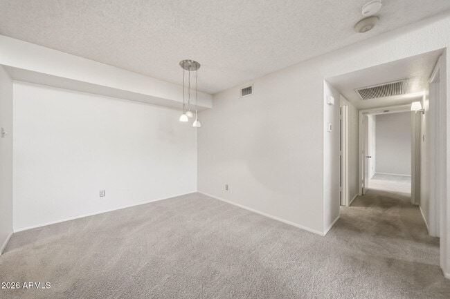 Building Photo - 7950 E Starlight Way