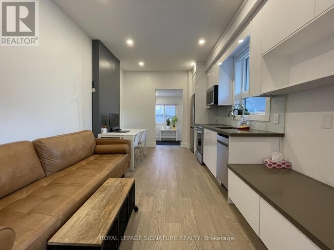 Building Photo - 17 Claremont St