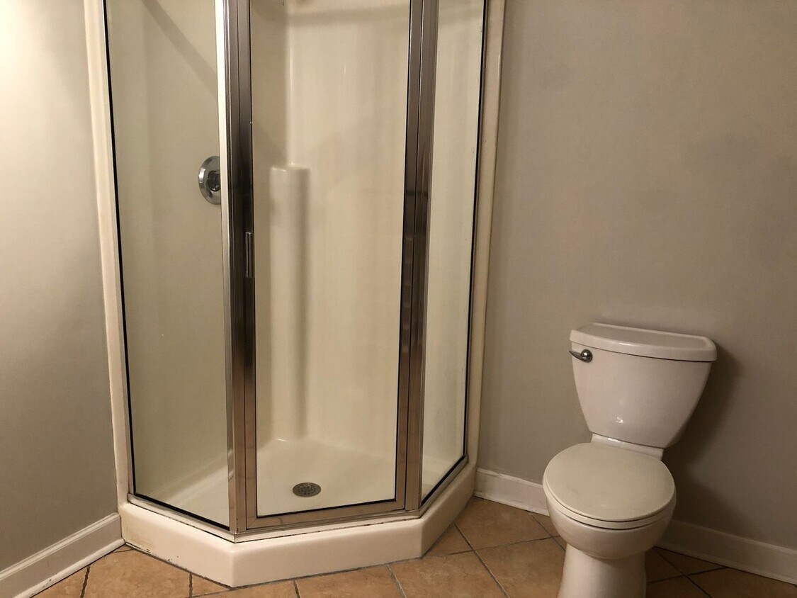 Foto del edificio - 1713 McHenry Ave