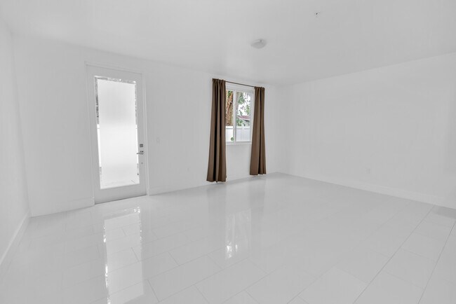 Foto del edificio - 434 W Swoope Ave
