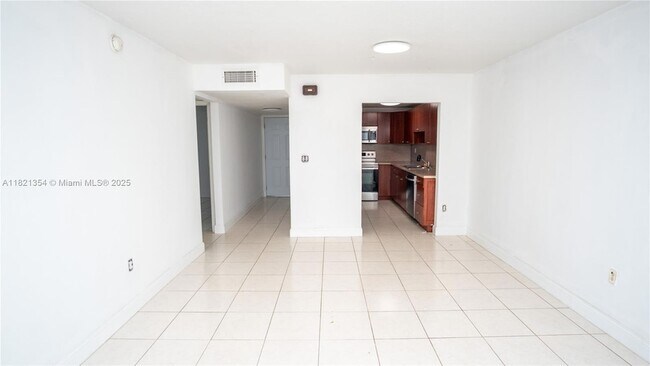 Foto del edificio - 10090 NW 80th Ct