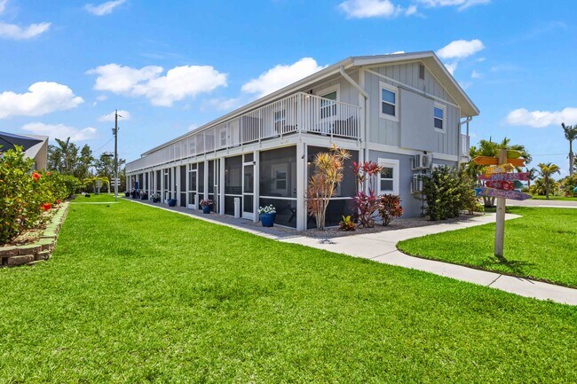 Foto del edificio - 12230 Shoreview Drive