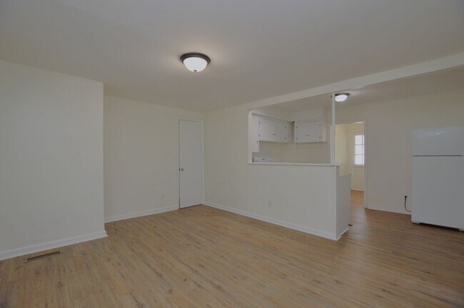Foto del edificio - 1703 Marion St