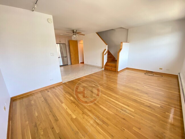 Foto del edificio - 1621 Edison Ave