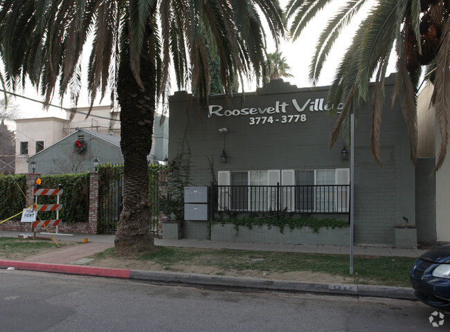 Foto del edificio - Roosevelt Village