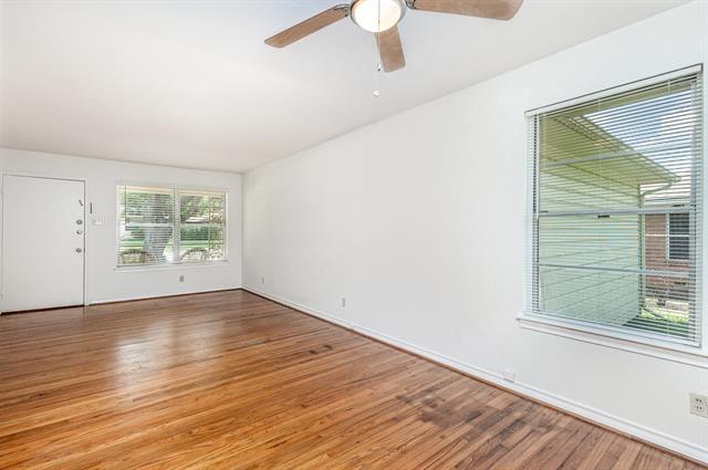 Foto del edificio - 6709 Ascot Ln