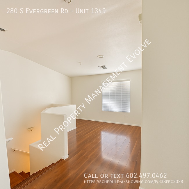 Building Photo - 280 S Evergreen Rd
