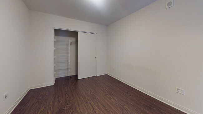 Interior Photo - Eleven55 Ripley