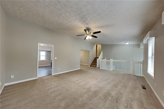 Building Photo - 2291 Carousel Ct