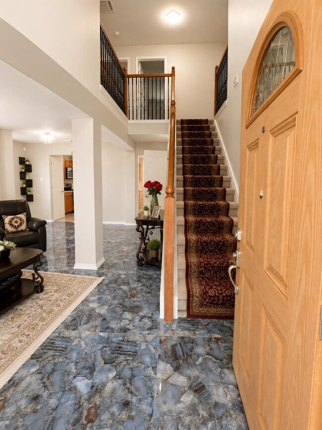 Foto del edificio - 16126 Flatridge Ct