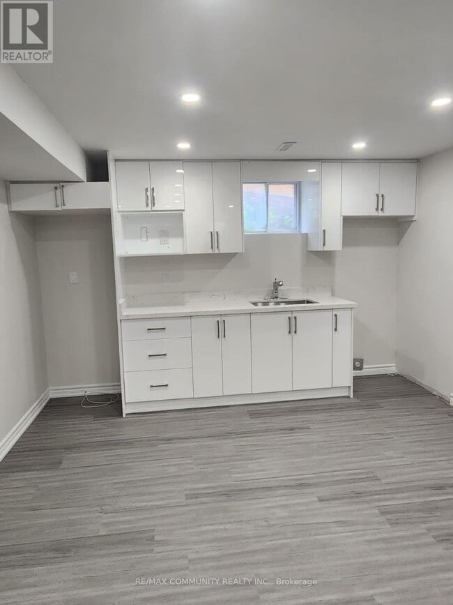 Building Photo - 58 Rainbow Ridge Ave