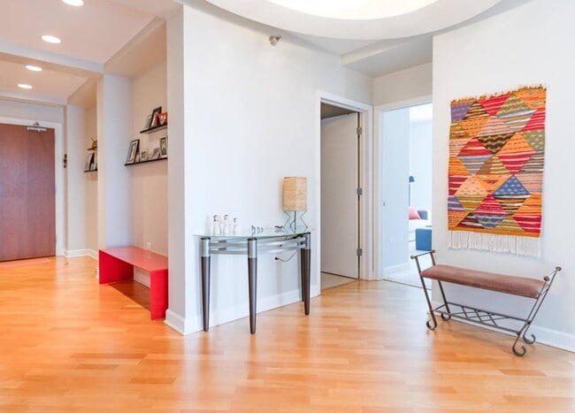 Foto del edificio - 1335 S Prairie Ave