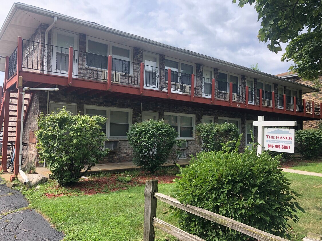 Foto principal - 590 Hiawatha Dr
