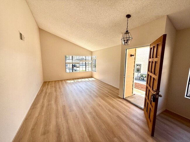 Building Photo - Wonderful 4 Bedroom 2-story Townhome in "F...